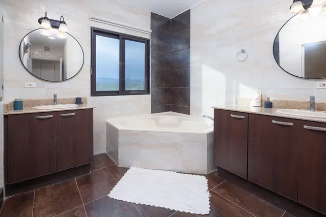 Apartment 4D · Las Olas Tower 1 5