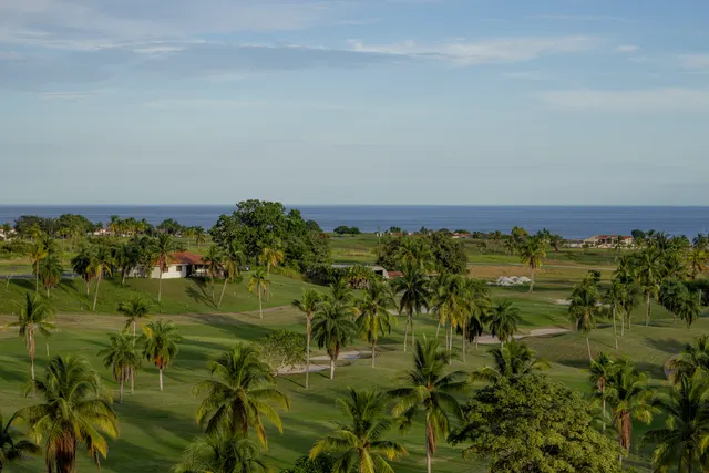 Apartment 4D · Las Olas Tower 1 6
