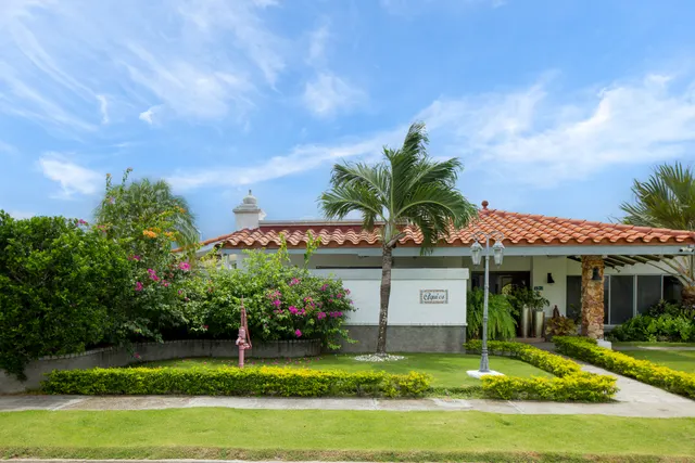 Terrazas 4 Villa · Lot 82