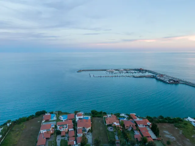 Vista Mar Ocean-View Lot 9