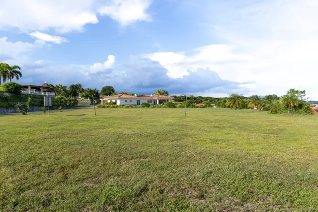 Vista Mar Ocean-View Lot 11