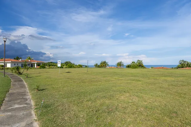 Vista Mar Ocean-View Lot 12